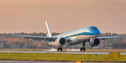 Samolot KLM  zawrócił nalotnisko w Amsterdamie z powodu agresywnego pasażera