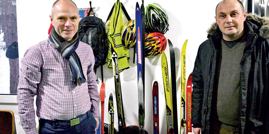 Egil Daltvejt (levo) donirao je devet pari skija i isto toliko pari skijaških cipela