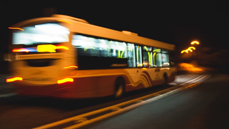 12-latka potrącona po wyjściu z autobusu