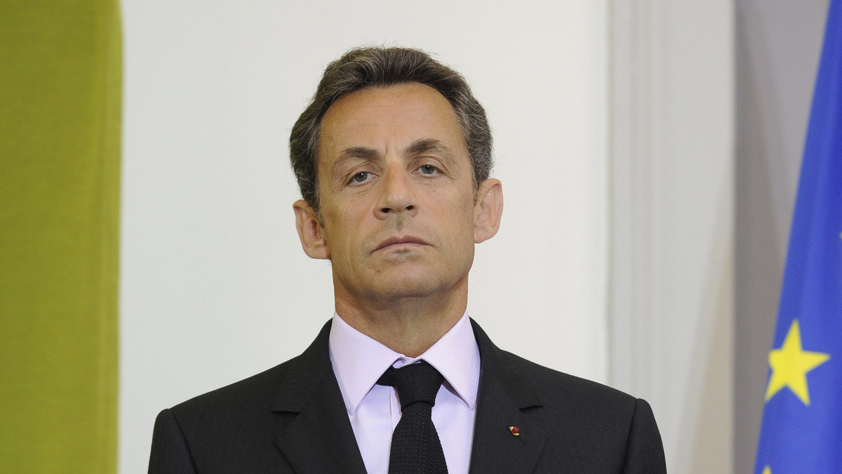 Ksiądz katolicki Philippe Verdin, uznawany za powiernika prezydenta Francji Nicolasa Sarkozy'ego, uważa go za "człowieka o wielkiej potrzebie duchowości". Duchowny powiedział w wywiadzie dla dzisiejszego "Le Parisien", że prezydent modli się i wierzy w życie po śmierci.