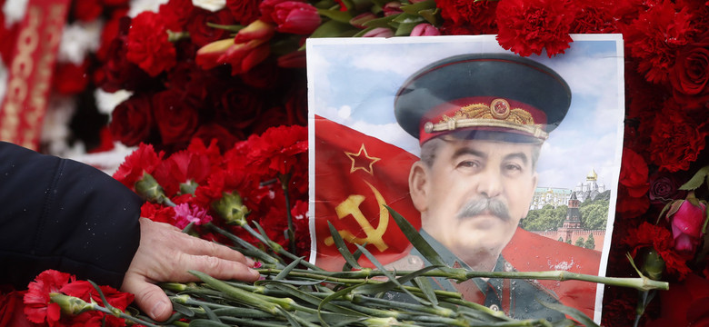 Rosja podnosi Stalina z grobu, by wsparł Kreml w wojennej propagandzie