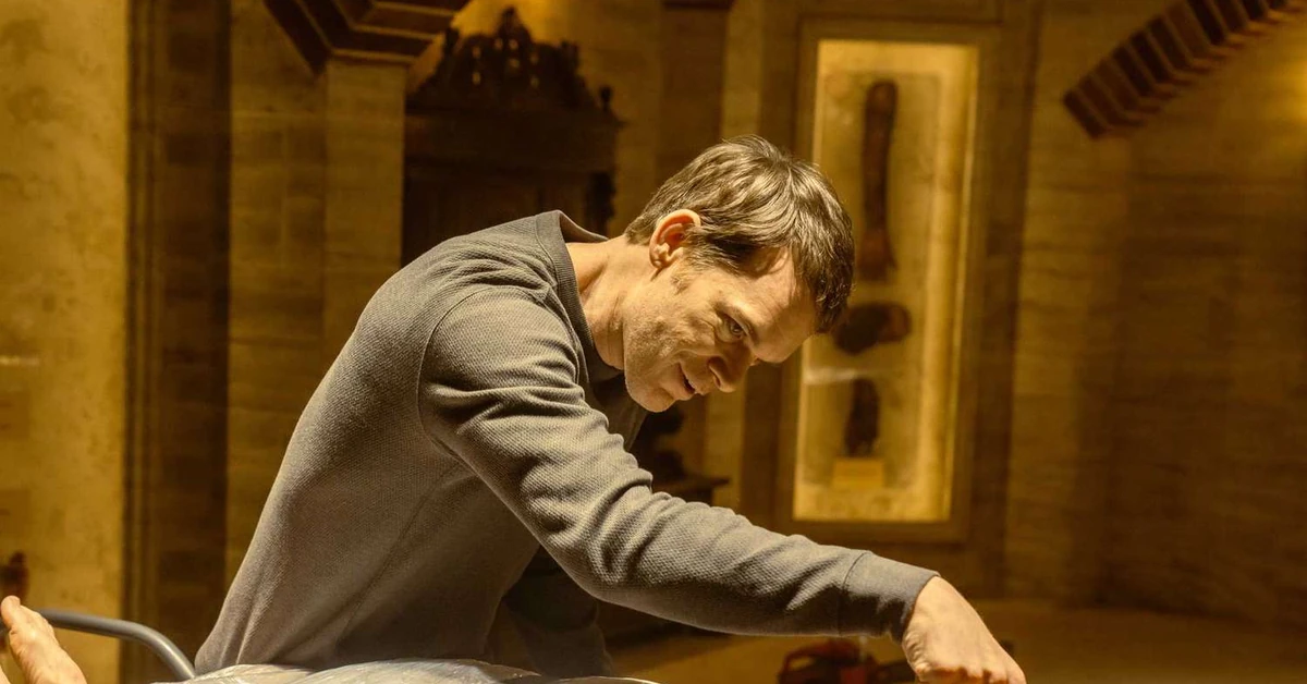 Nowy serial kryminalny przywrócił do życia kultowego bohatera. "Zabójczo dobry"