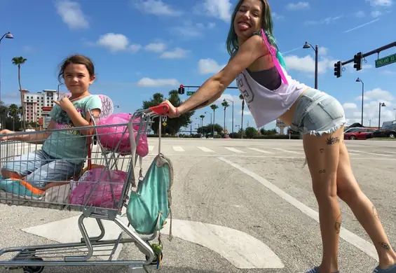 Filmy na VOD.pl za 5 zł. Wakacje żegnamy z "Florida Project", "Rio" i "Plażowym hajem"