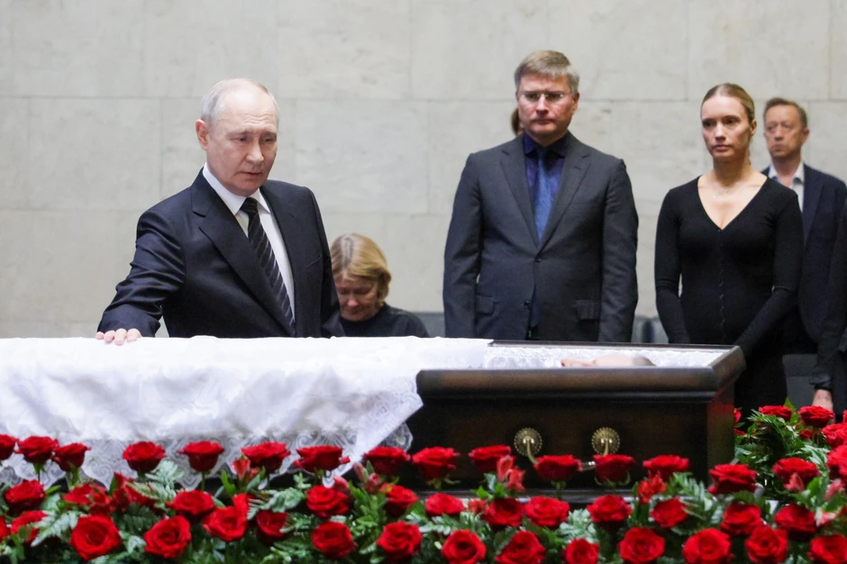 Vladimir Putin na sahrani Sergeja Ivanova