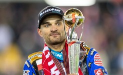 Zmarzlik: Zapraszam pana Kowalczyka na mecz. Może pokocha żużel