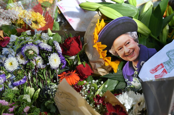 Londyn: przygotowania do pogrzebu królowej Elżbiety II