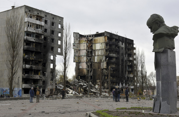 Borodzianka pod Kijowem. Zniszczone budynki przy pomniku Tarasa Szewczenki