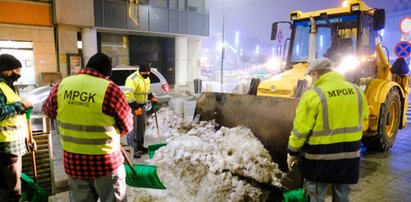 Wielkie porządki po zimie. Wywożą śnieg z centrum Katowic