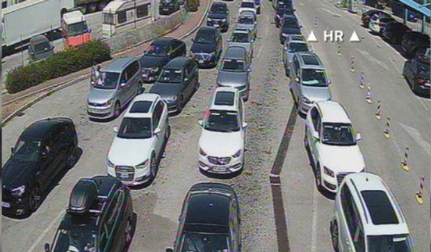 Prelaz između Crne Gore i Hrvatske