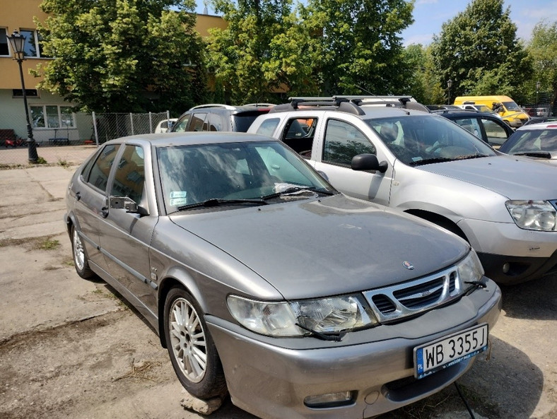 Warszawa sprzedaje porzucone samochody