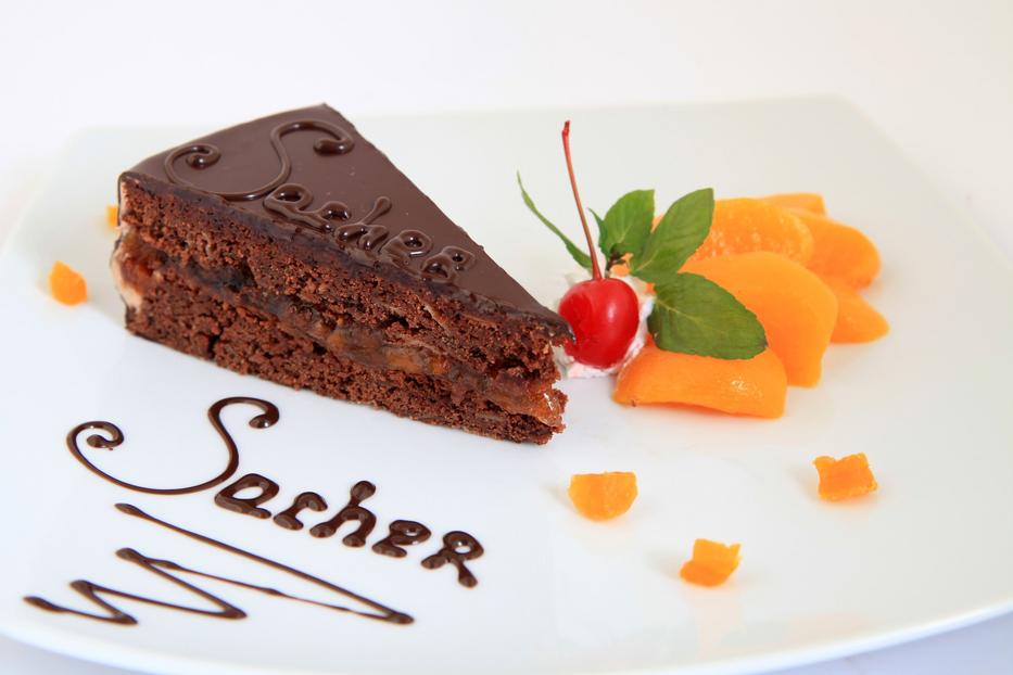 Ki ne szeretné a Sacher tortát? Fotó: iStock