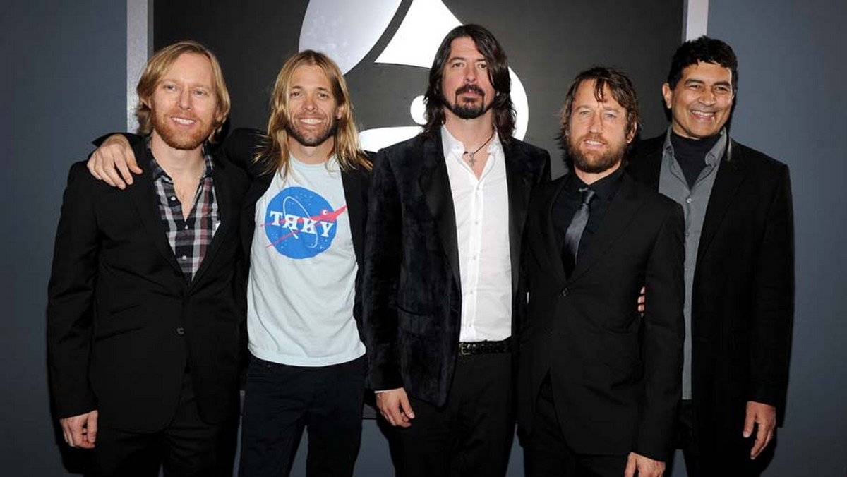 Foo Fighters udostępnili w sieci niepublikowane dotąd nagrania. Są to wersje demo utworów "Have It All" i "Come Back", które powstały podczas prac nad albumem "One by One".