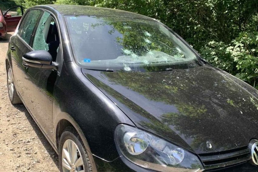 Izrešetan automobil od Ćuluma