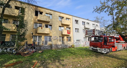 Przechodzeń zobaczył dym. Rozpaczliwa walka o życie lokatora w Kielcach