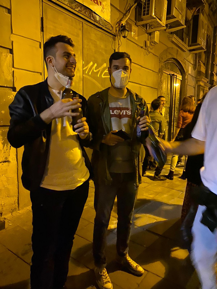 Koronawirus: Włochy. Intensywne życie nocne może pogorszyć sytuację