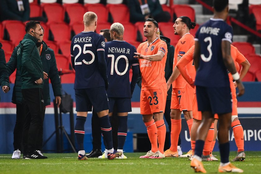 Skandal w Paryżu. Turecki zespół oskarżył arbitra o rasizm.