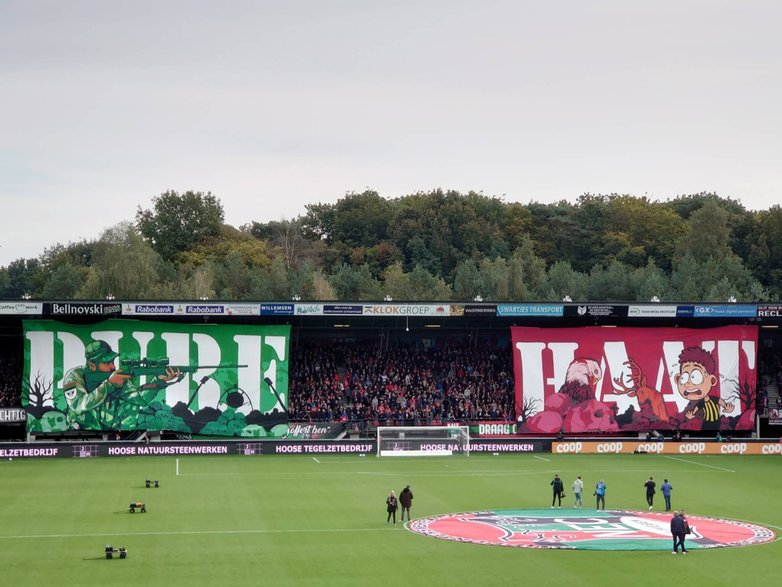 zdjęcia autorstwa Roberta Hoesa, kibica Vitesse Arhnem