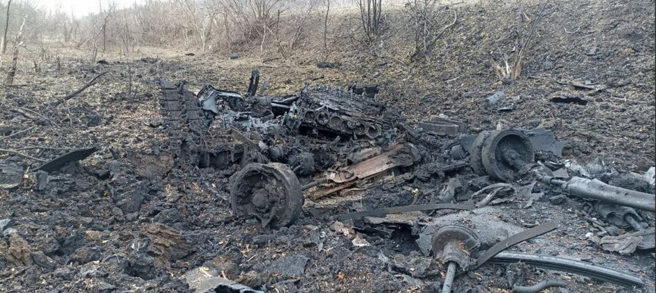 Zniszczona w rejonie Doniecka rosyjska samobieżna haubicoarmata 2S19 Msta-S. kalibru 152 mm.