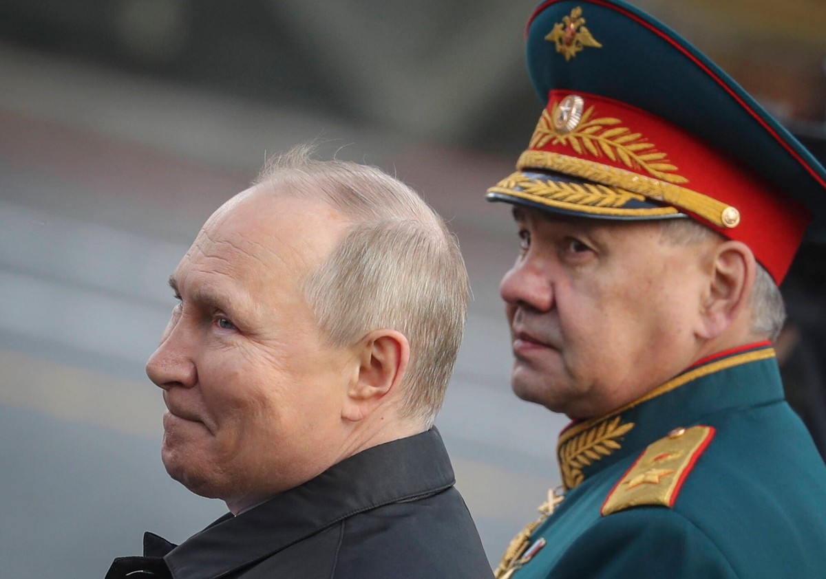 Władimir Putin i Siergiej Szojgu