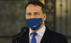 Sikorski ostro o PiS: Nie radzą sobie z pandemią; Kaczyński traci koalicjantów