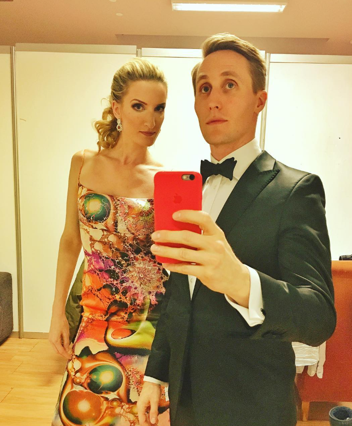 Moderátorské duo Adela a Sajfa.