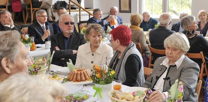 Wielkanoc aktorów w Skolimowie. Lipowska odwiedziła Plucińskiego