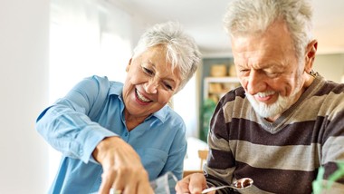seniorzy powinni włączyć do menu. pomaga na bolące stawy i lepsze trawienie dieta dla seniora