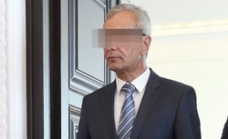 Akt oskarżenia wobec b. ministra sportu Andrzeja B. Schetyna: Działanie prokuratury przybrało ekspresowe tempo