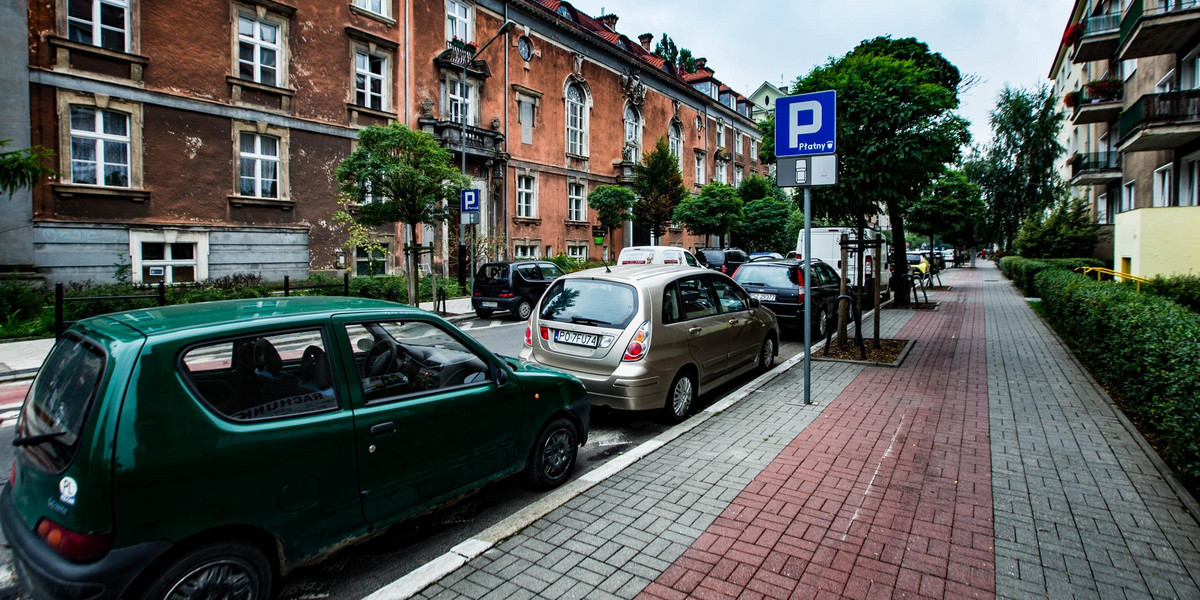 Płatna strefa bez opłat do końca maja?