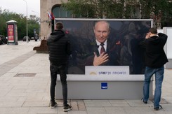 'To swego rodzaju misja religijna. Putin godzi się poświęcić większość zmobilizowanych'