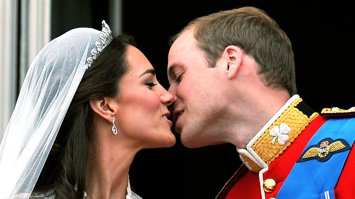 Soha nem látott esküvői fotót osztott meg Katalin hercegné és Vilmos herceg