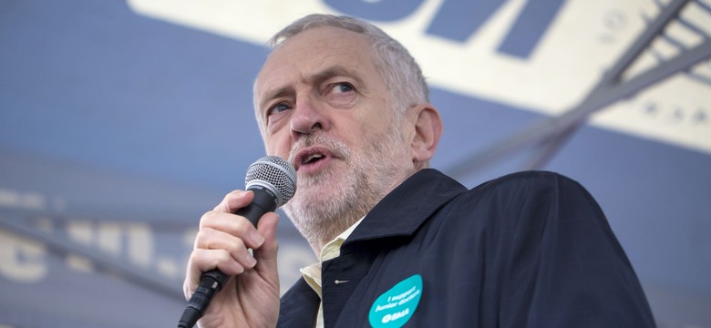 Corbyn tłumaczy się z antysemityzmu, ale odmawia przeproszenia za tego typu przypadki