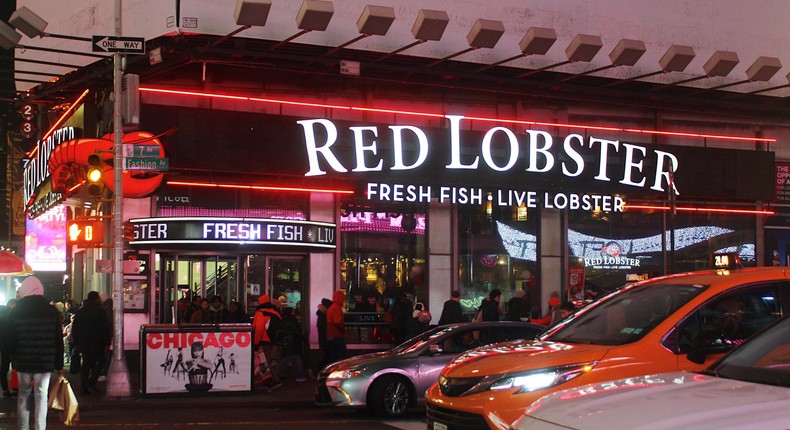 I dined at Red Lobster for the first time and was surprised by the large portion sizes and high menu prices.Erin McDowell/Business Insider