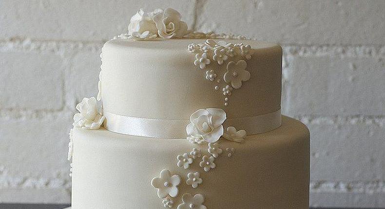 Two tier wedding cake (Courtesy)