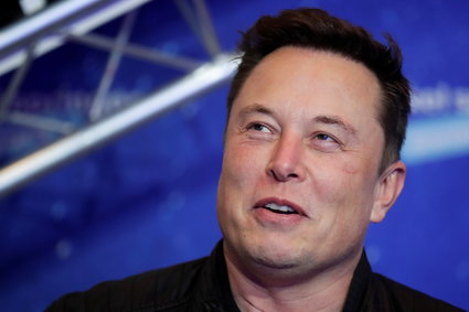 Elon Musk założył firmę w Polsce. Kiedy skorzystamy z kosmicznego internetu?