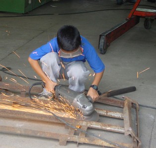 Firmy mogą zatrudniać 16-latków bez zgody inspektora