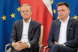 Przewodniczący PO Donald Tusk i lider Polski 2050 Szymon Hołownia