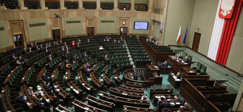 W Sejmie podatek bankowy i pierwsze czytanie nowelizacji ustawy o TK