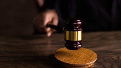 Bige cégcsoportja bíróságon támadja meg a gigászi GVH-bírságról szóló döntést