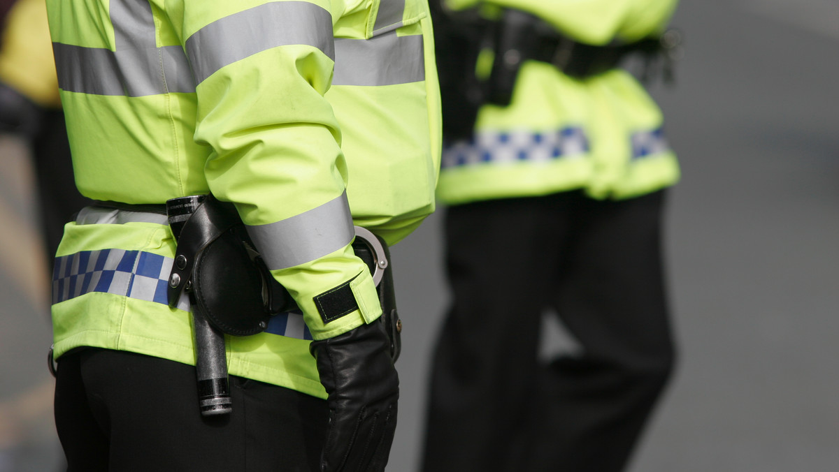 Cztery osoby zostały ranne w ataku nożownika w centrum handlowym w Manchesterze w północno-zachodniej Anglii - poinformowała policja. Sprawca został zatrzymany. W sprawie wszczęły dochodzenie brytyjskie służby antyterrorystyczne. Wcześniej informowano o pięciu rannych.