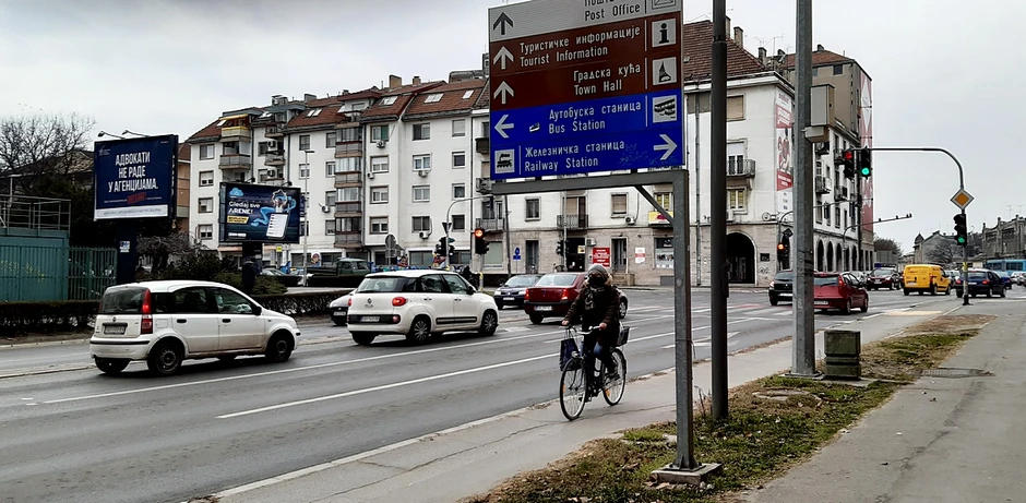 Akcija policije usmerena na kontrolu pojasa, korišćenja telefona i prevoza dece