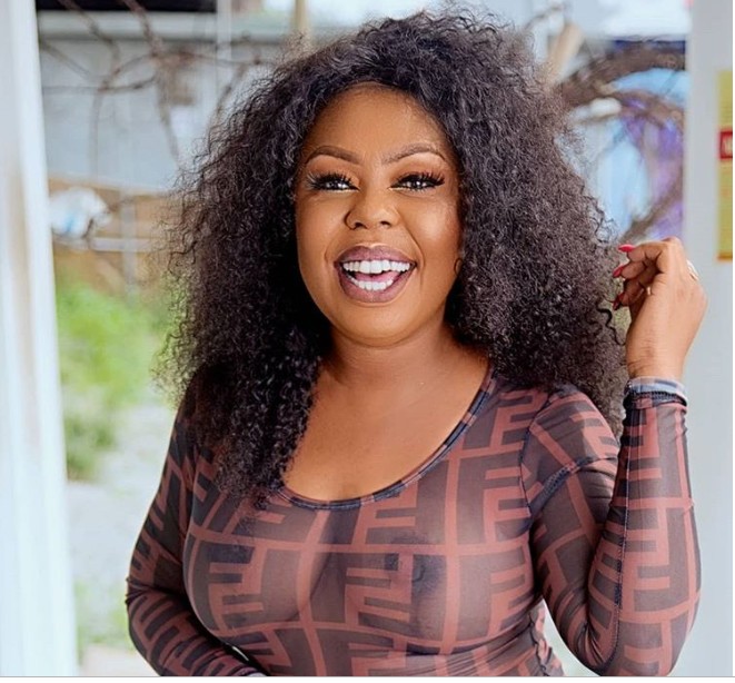 Afia Schwarzeneger breast surgery traces