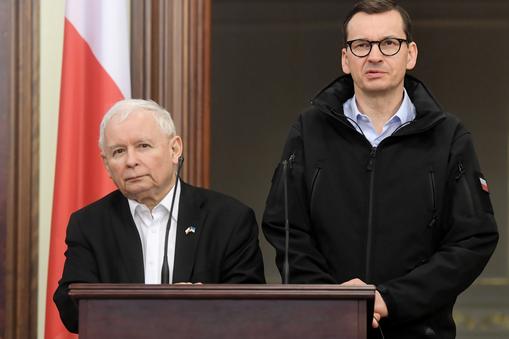  Premier RP Mateusz Morawiecki i wicepremier Jarosław Kaczyński  wzięli udział w konferencji prasowej wraz z premierami państw UE po spotkaniu z prezydentem Ukrainy w Kijowie