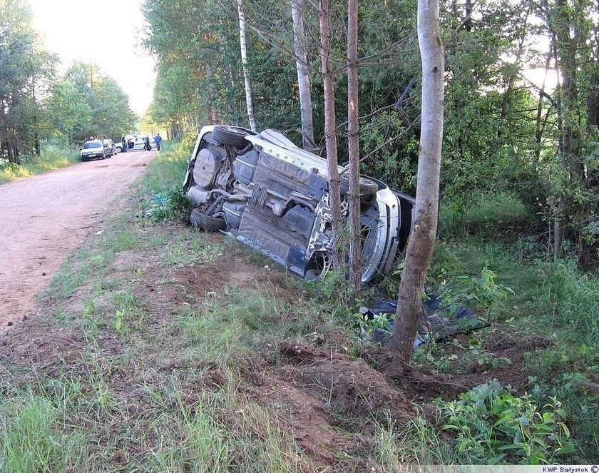 Wypadek. Kobieta wypadła przez szybę!