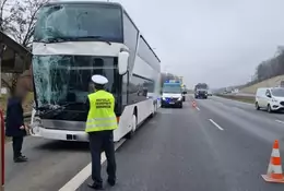 Autokar najechał na naczepę z materiałami wybuchowymi. Było o krok od tragedii