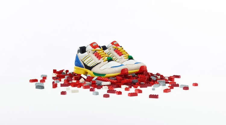 Kimaxolták a kúlságot: íme az adidas Originals és a LEGO sneakercsodája, a  ZX 8000