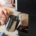 Spore zmiany w sierpniowym rankingu popularności ekspresów do kawy