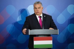 Orban grzmi: UE powinna przyjąć na siebie to obciążenie