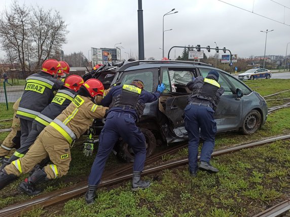 Wypadek na na ul. Kuklińskiego w Krakowie