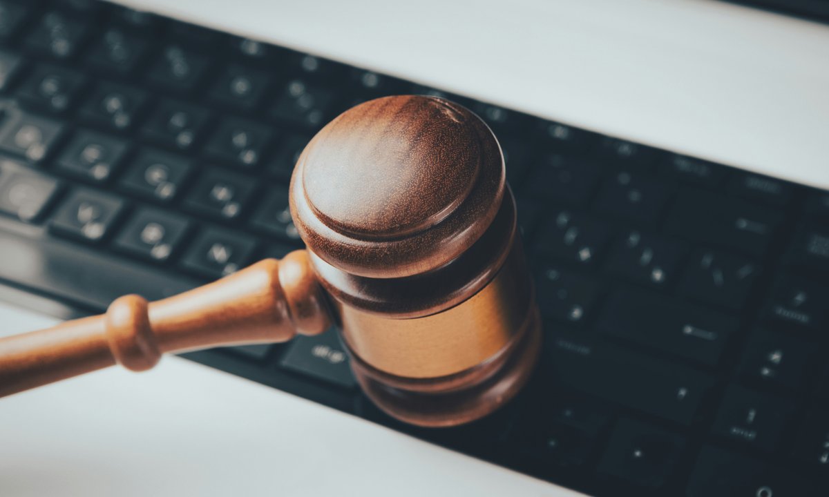 Sędzia w Lizbonie orzekał przy użyciu AI. Powołał się na fikcyjne przepisy prawa